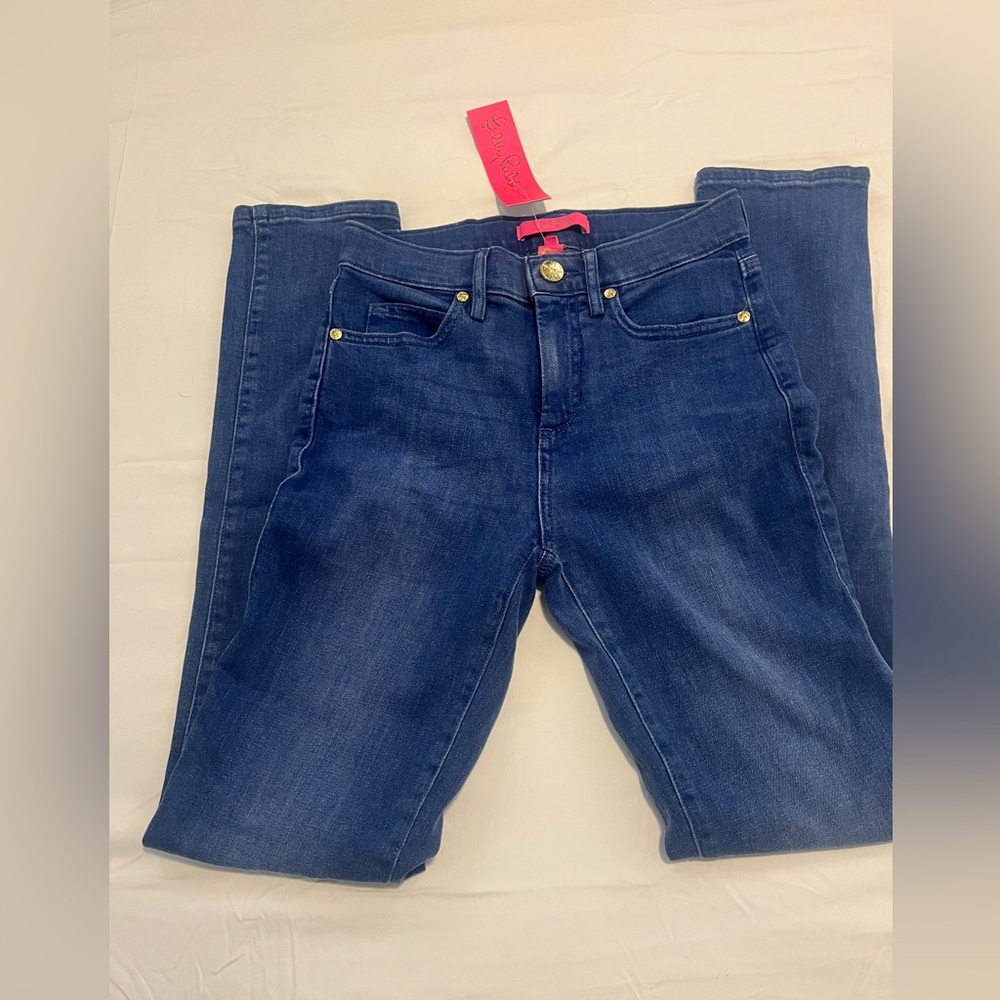 Lilly Pulitzer Blue Straight Leg Jeans with Classic Indigo Wash